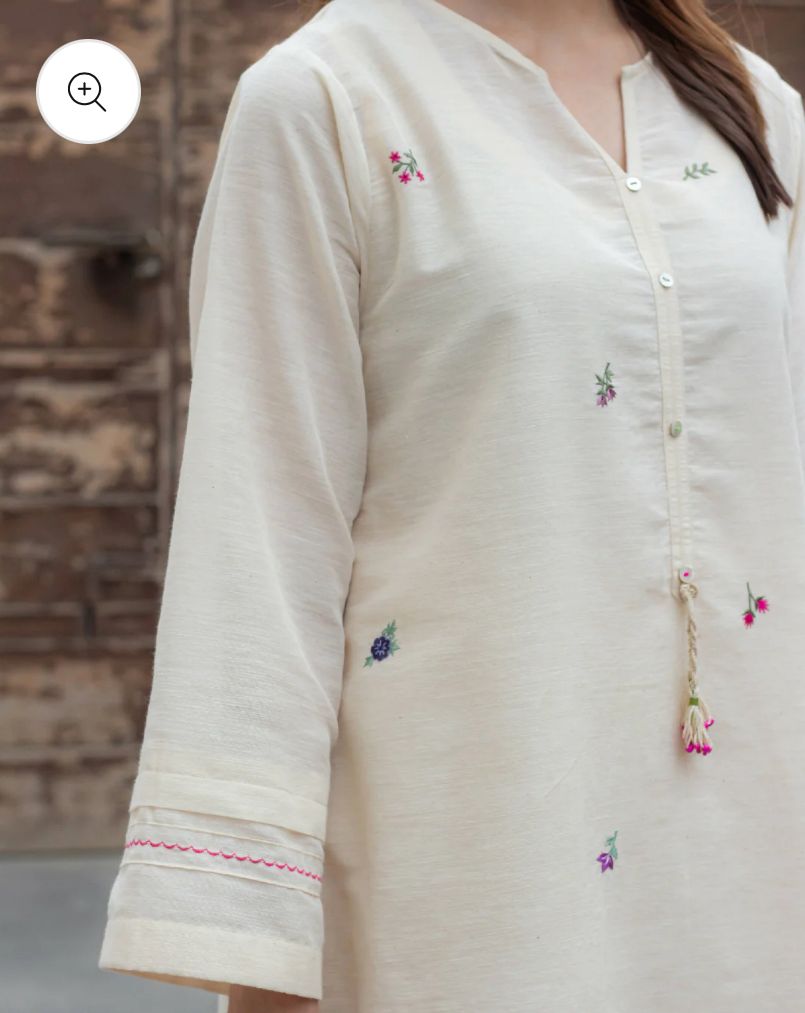 JAIPUR Elegant Off-White Embroidered Kurta Set
