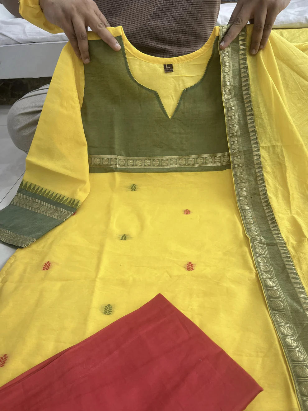 Elegant Kanchi Cotton Suit Set With Jacquard Dupatta