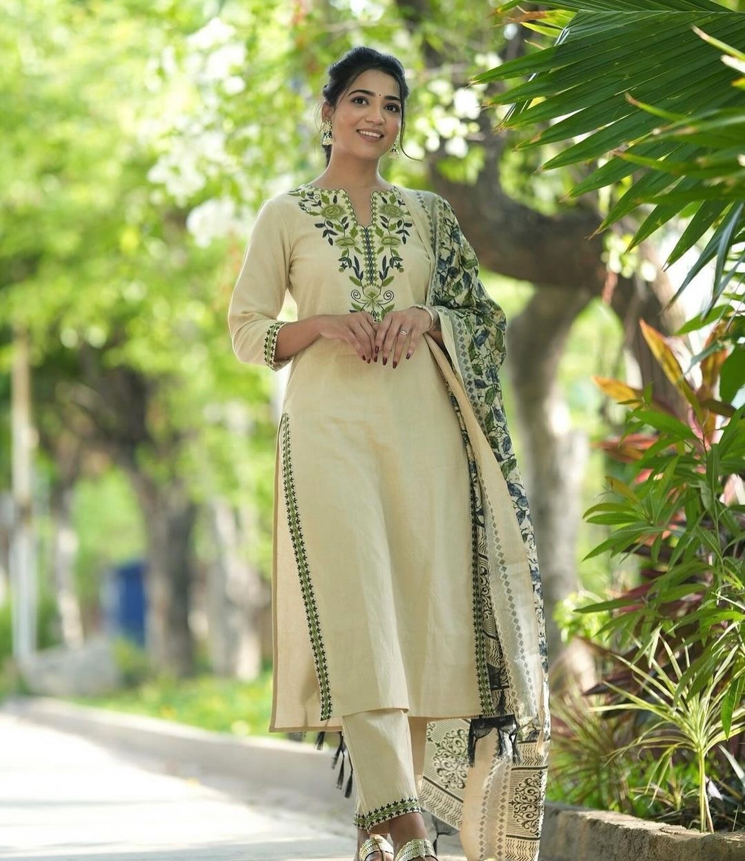 Elegant Beige Ethnic Kurta Set with Floral Dupatta