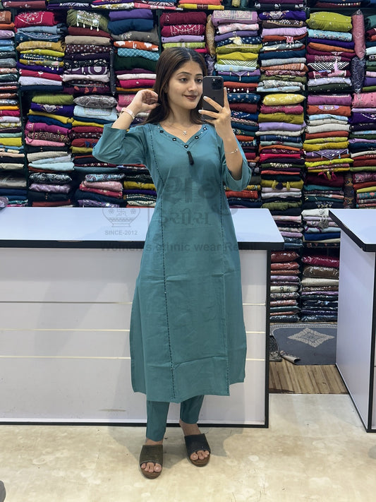 Women’s Teal Green Cotton Kurta Pant Set with Minimal Embroidery