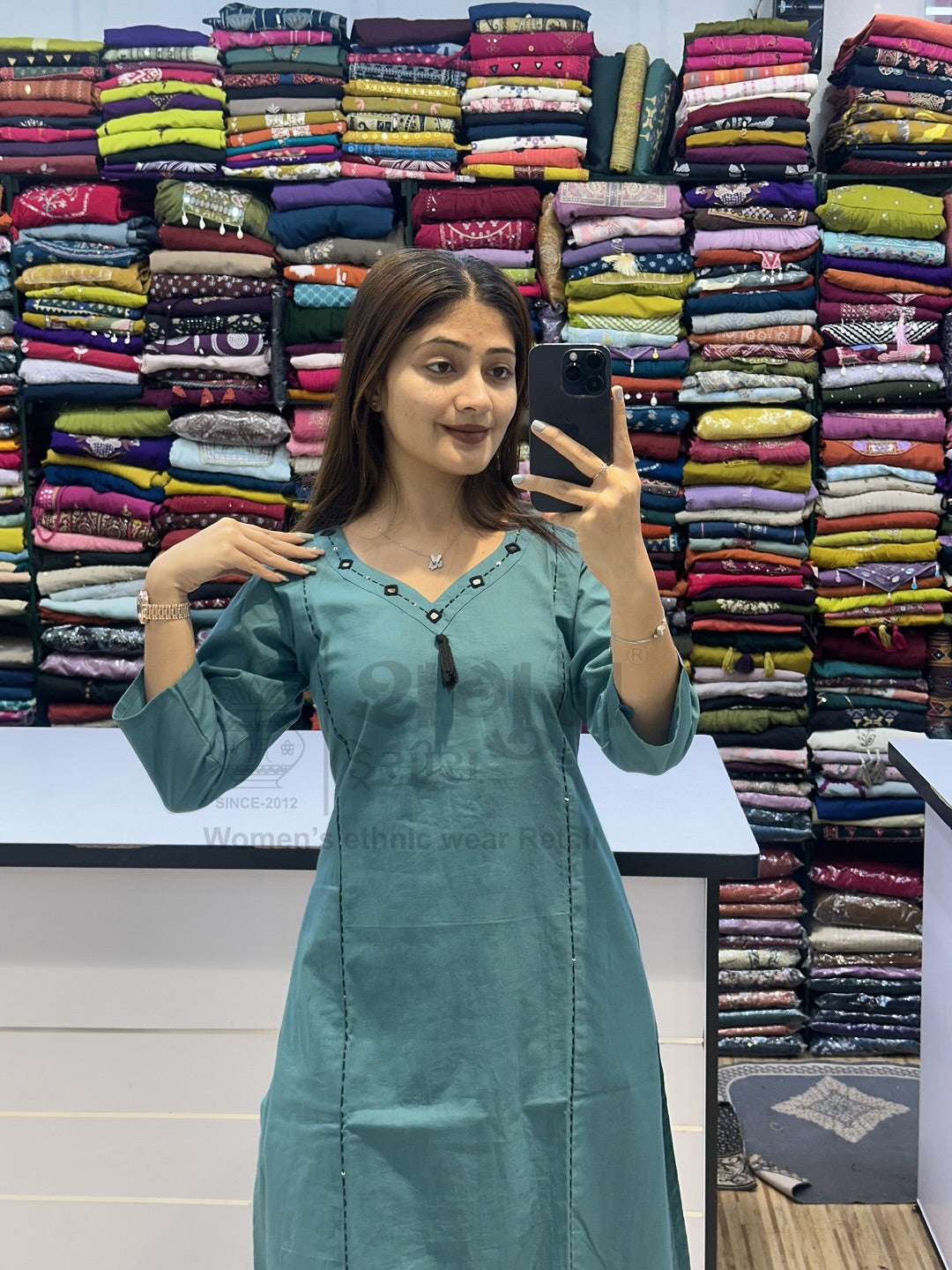 Women’s Teal Green Cotton Kurta Pant Set with Minimal Embroidery