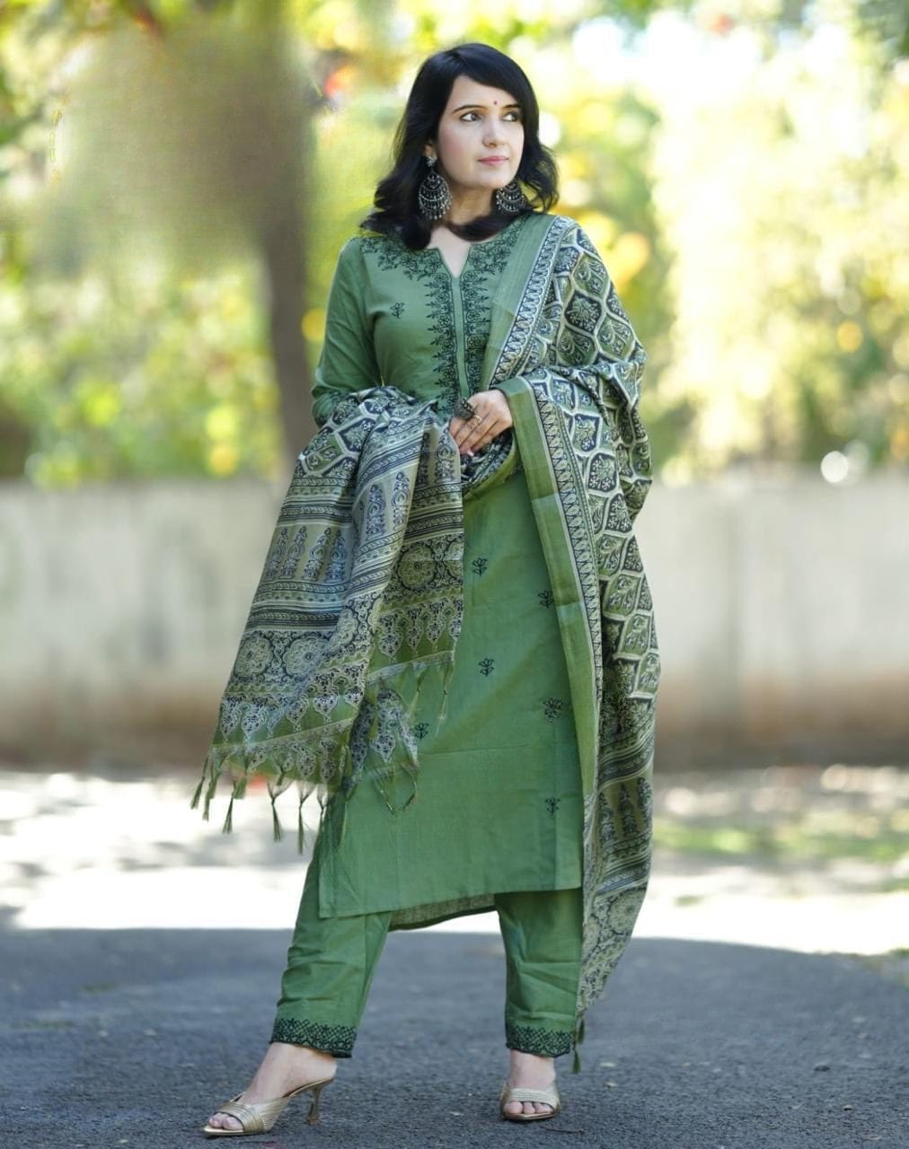 Green Printed Cotton Kurta Pant Set with Designer Dupatta