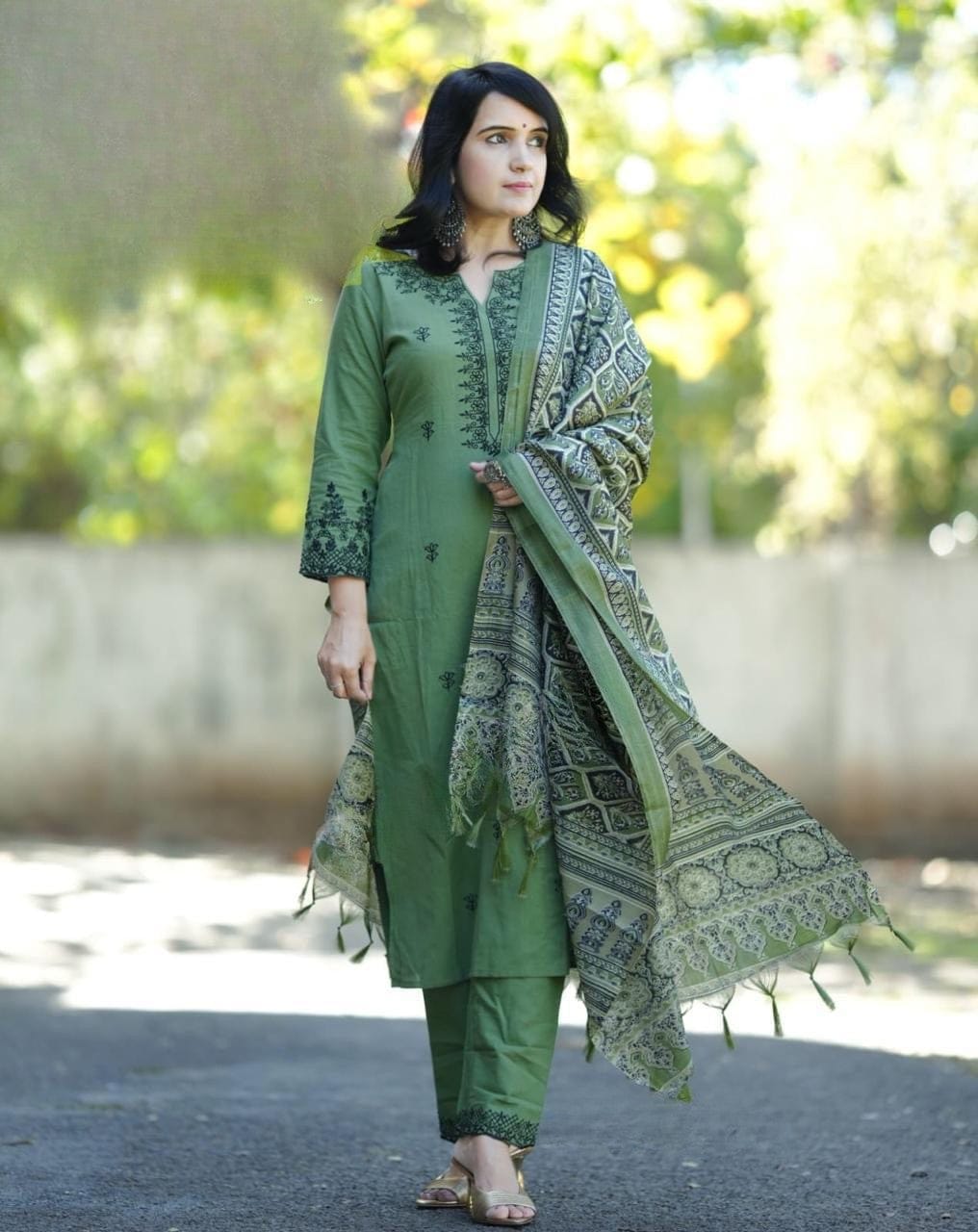 Green Printed Cotton Kurta Pant Set with Designer Dupatta