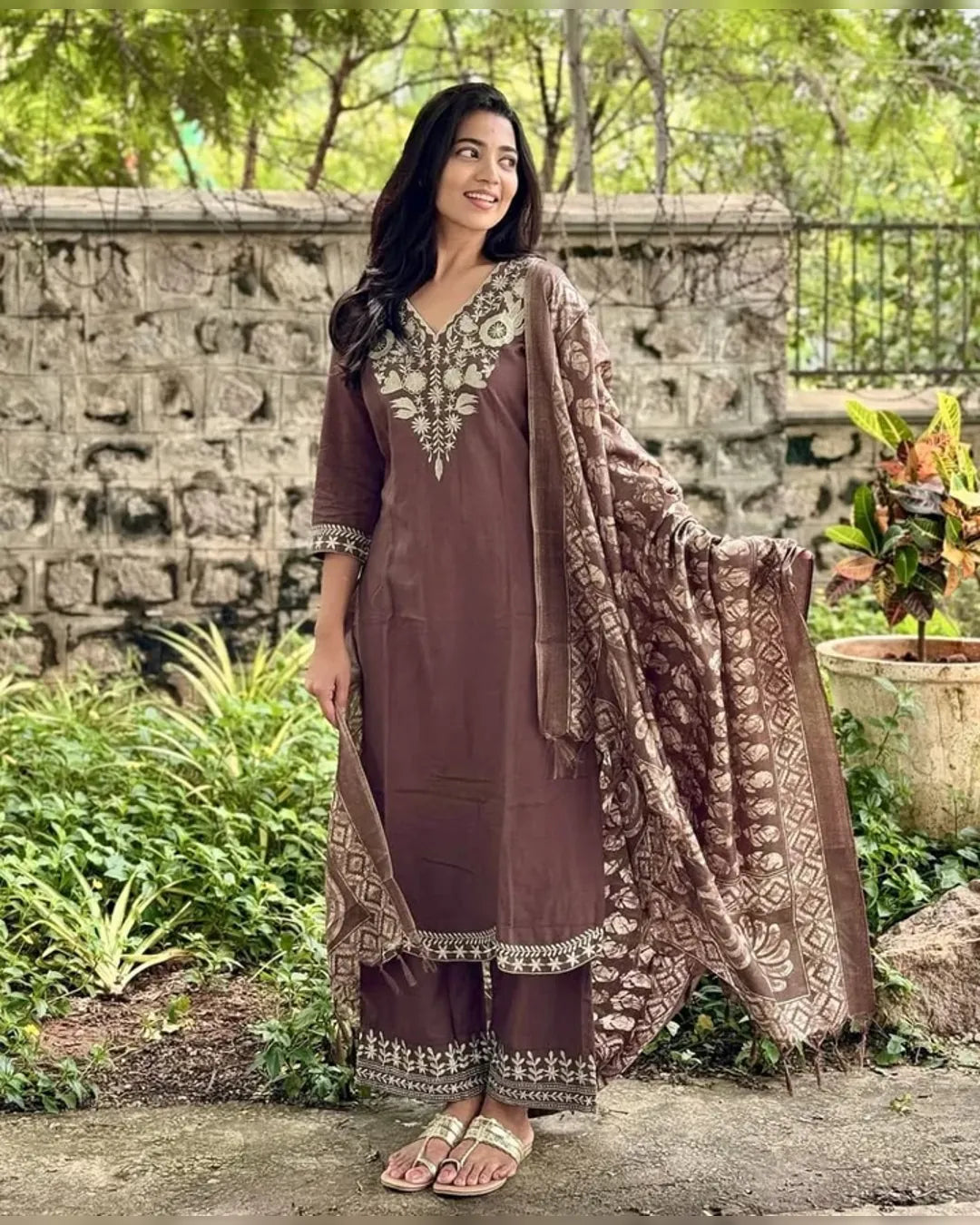 Women Ethnic Motifs Embroidered Pure Cotton Kurta with Trousers & Dupatta