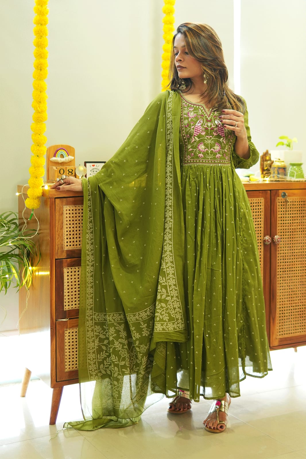 Jaipur Premium  Kurta Set With New Style For Women(Green)